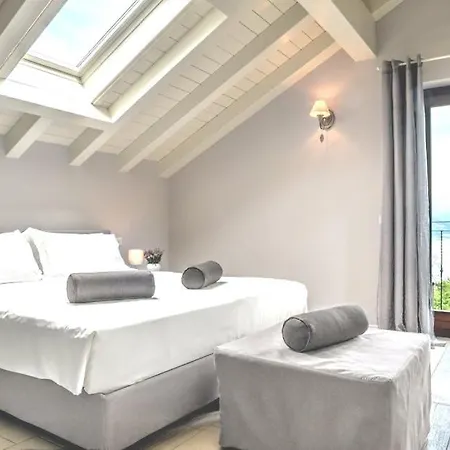 Charming House - - View * Bellagio